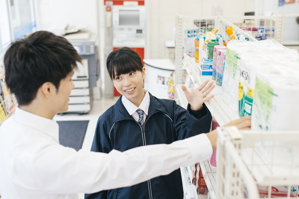 1人暮らしのフリーターにはコンビニ派遣が最適!?